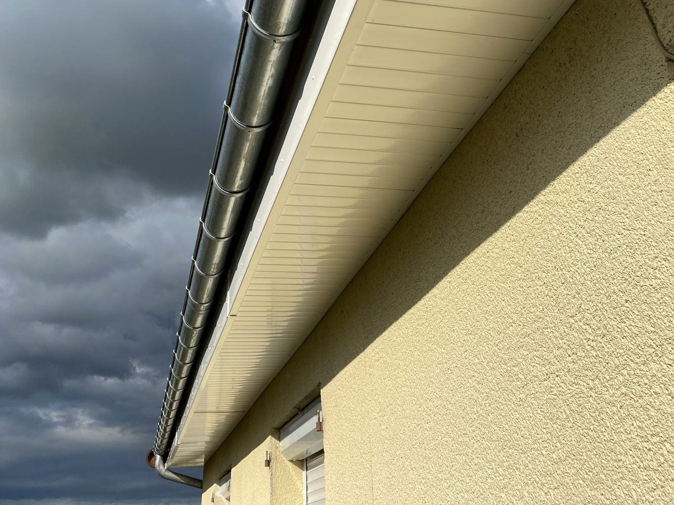 Cache Moineaux Aluminium Habillage Sous Toiture Aluminium SFSPF